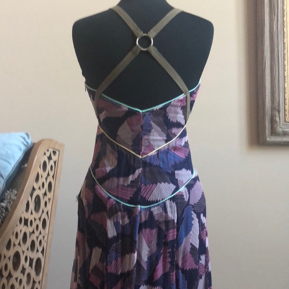 Stunning dress with bustle - Picture 5 of 7